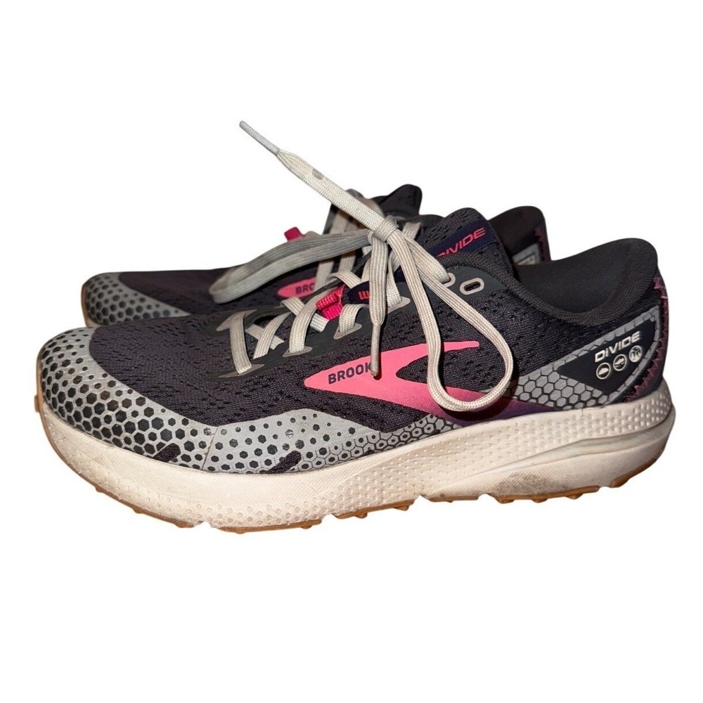Brooks Divide 3‎ 1203681B009 Women Sneaker 7.5 B Ebony Gray Pink Running Shoes